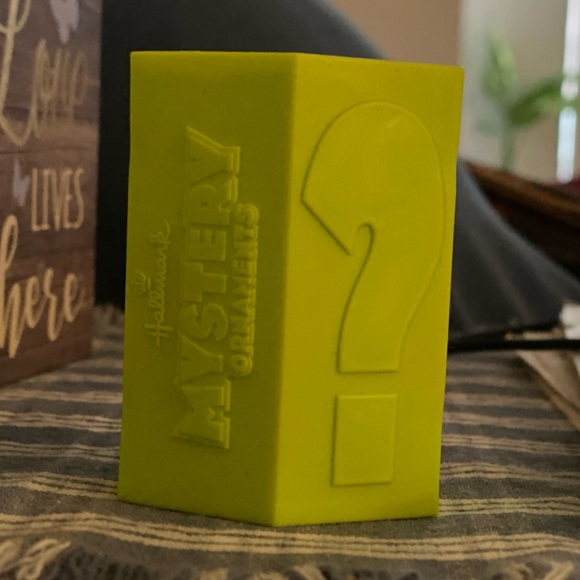 2022 Hallmark Christmas Ornament Nightmare Before Christmas Holiday Blind Bag - Picture 2 of 4